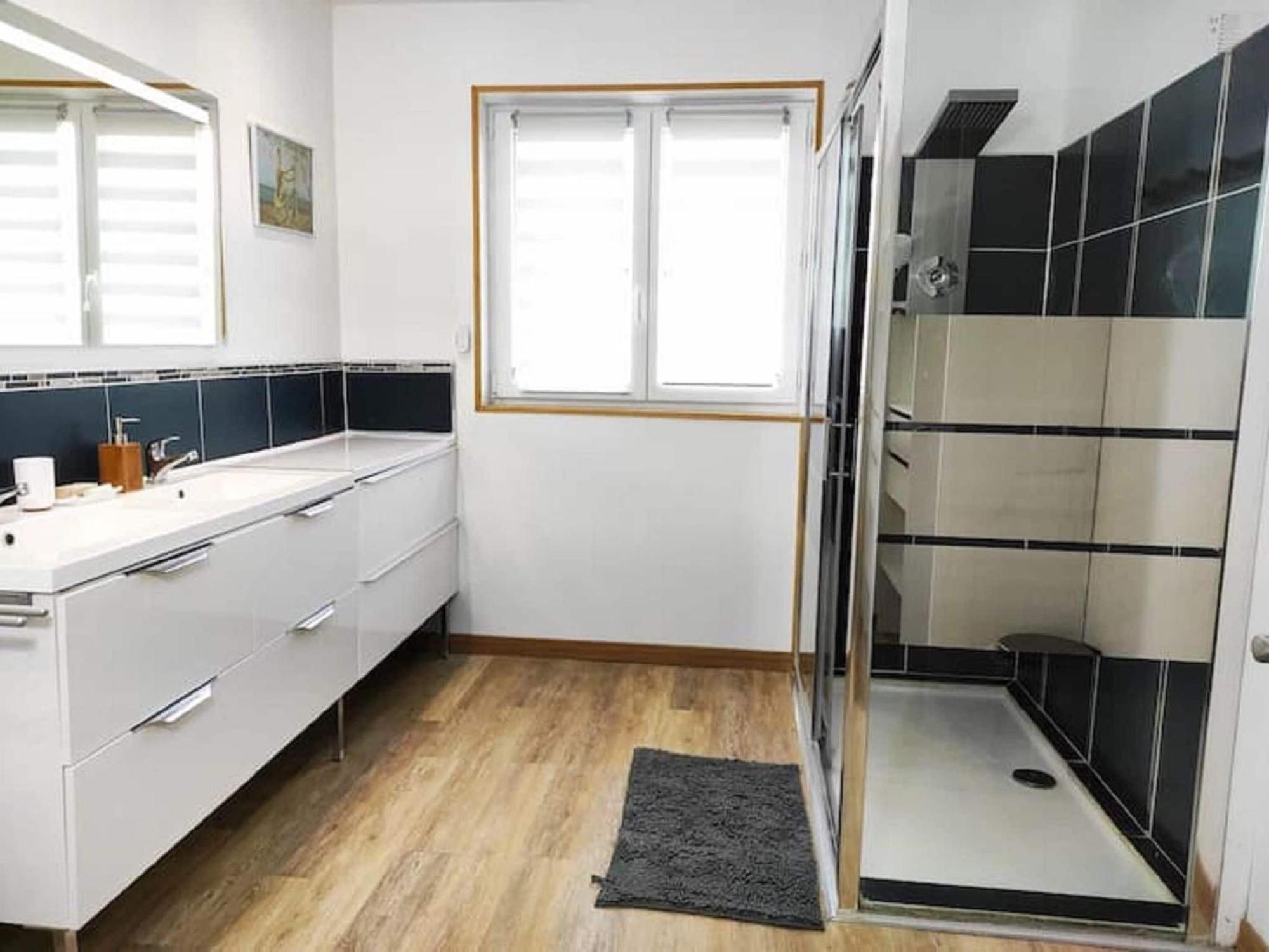 Cozy Holiday Home In Givonne Extérieur photo